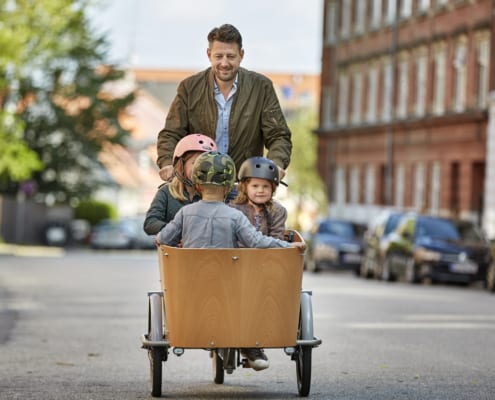 Siigar bikes siigar bike ladcykel med tre børn i ladet